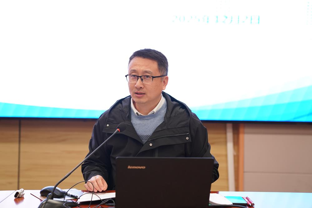 c4f20920cb264e8297de409ee7d342d5.JPG c4f20920cb264e8297de409ee7d342d5.JPG